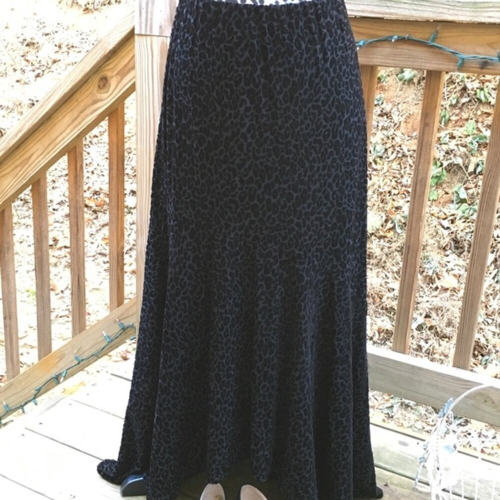 Chico's Black Velvet Textured Animal Print Maxi Skirt | Size 2 (L/12) | NWT